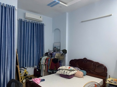 Bán nhà đường ô tô - diện tích 55m2 sổ hồng, giá 5tyx còn thương lượng lh 0382202524 0