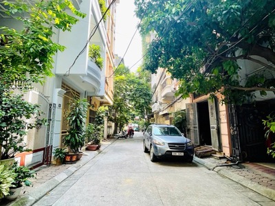 Bán nhà lạc trung phân lô 4 tầng vỉa hè e ô tô dừng đỗ kinh doanh hai bà trưng 5