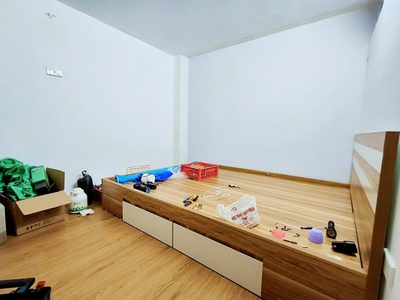 Bán căn hộ CCMN ngõ 102 Trần Thái Tông, Cầu Giấy 63m, 3PN2WC giá 2.2 tỷ, về ở ngay 0