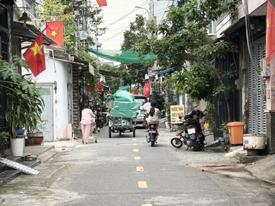 Bán nhà mặt tiền 2 tầng 49m   4x12 , gần lê văn quới, ngã tư bốn xẫ, chỉ hơn 4 tỷ 4