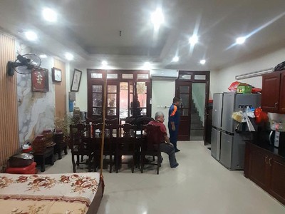 Nhà mặt ngõ - gần phố-hồ tây vài phút đi bộ-hàng xóm kđt stalake 4 tầng-57/70m2-13,6 tỷ 2