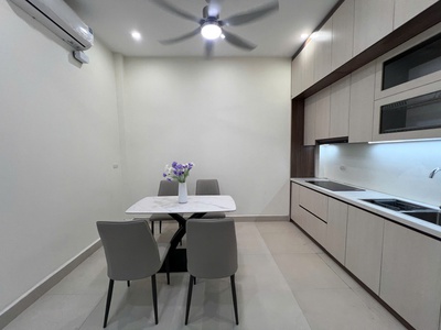 Phân lô trung tâm mỹ đình mễ trì 40m2 5 tầng giá 14 tỷ 4