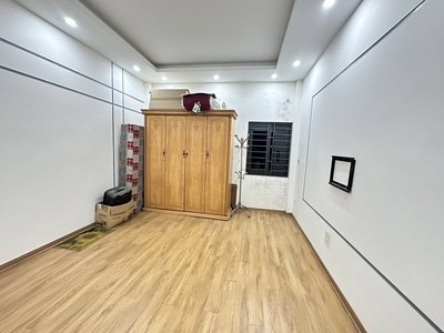 Nhà kim giang 32m, 3 tầng, mặt tiền 4m, ngõ thông ô tô tránh, cạnh kđt mới đại kim 1