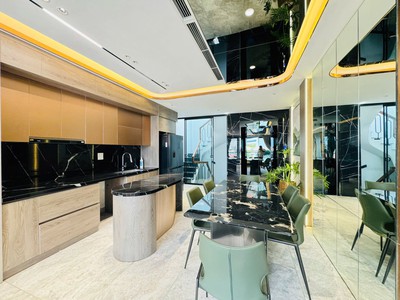 Quá đẹp. trung tâm nguyễn văn cừ, long biên 60m2 7t, full nội thất, ô tô đỗ cữa 16.x tỷ 1