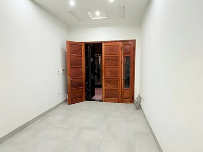 Nhà đẹp khu phân lô phố ngọc thụy 36m2  5 tầng mt3.5m 7.4 tỷ long biên hà nội . 2