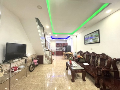 Bán gấp nhà 2 lô góc klg linh xuân   44m    2 tầng đúc   chỉ hơn 3 tỷ   gần phạm văn đồng 1