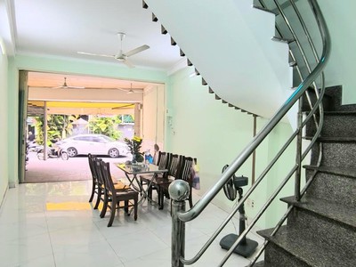 Bán nhà mt nguyễn thái sơn,  gần sân bay,  3 lầu, 50m ,  chỉ 7.4 tỷ tl 1