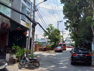 Bán nhà 2 tầng hiệp bình phước   116m , sát mặt tiền ql13, đường 10m có vỉa hè   giá chỉ 8.5 tỷ 3