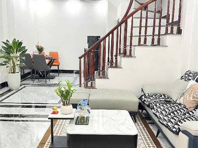 Bán nhà thạch bàn long biên   40m    3 tầng   lô goc dân xây   giá chỉ 6,9 tỷ   nhà đẹp ở ngay 0