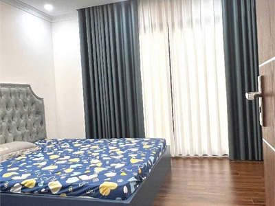 Bán nhà thạch bàn long biên   40m    3 tầng   lô goc dân xây   giá chỉ 6,9 tỷ   nhà đẹp ở ngay 2
