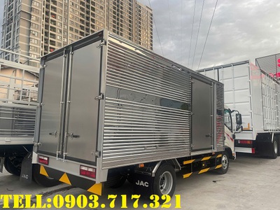Xe tải Jac N200S Pro thùng kín 4m46 mới 2025 giao ngay 1
