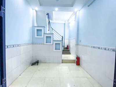 Trung tâm tiện ích quận 10 vài bước ra đường xe hơi 2