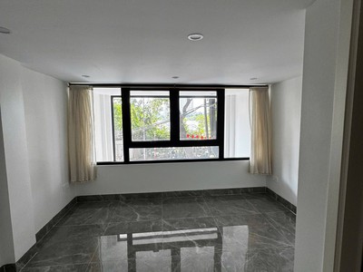 Chính chủ cần bán nhà 5 tầng   1 lửng   1 tum   diện tích 4x10m 2