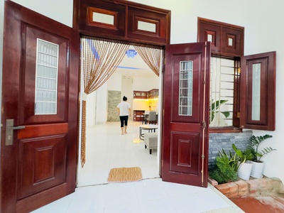Bán nhà vị trí đẹp gần biển diện tích ngang 7,5m, tổng hơn 80m , thiết kế thoáng mát hiện đại 1