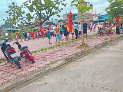 Gia đình tôi trước đây xây ngôi nhà để an cư lâu dài nay tôi cần bán ạ 3