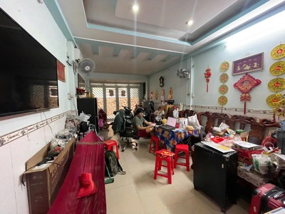 Hẻm lớn 2 ô tô tránh cmt8 gần cv lê thị riêng, dt: 55.1m2 ngang 4m, sổ hồng riêng - giá nhỉnh 13 tỷ 2