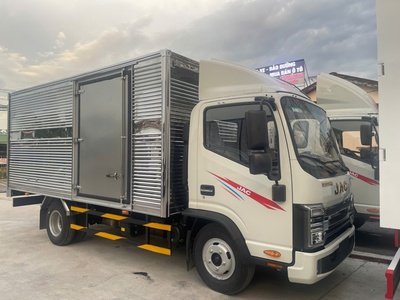 Bán xe tải Jac N200S Pro thùng kín 4m46 giao xe ngay 0