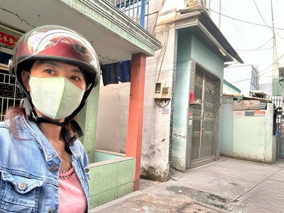 Chủ thiện chí bán nhà ngang lớn 5.2m nở hạu tài lộc- dt siêu khủng- đường tôn đản- thông ra vĩnh 0