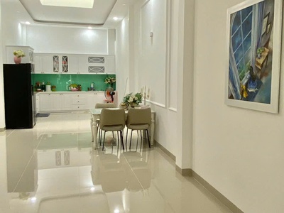 Bán nhà mặt tiền trịnh phong , nha trang  diện tích 81m  giá bán 14 tỷ liên hệ e để đi xem nhà 1