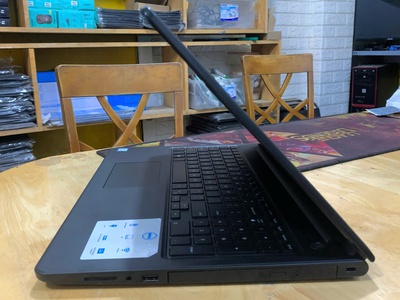 Laptop Dell Inspiron 3576 Core i5-8250U Ram 8GB SSD 240GB 2 VGA Rời Màn 15.6 Inch Máy Đẹp 3