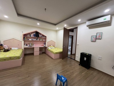 Phân Lô, Biệt Thự Phố Nguyễn Sơn, Bồ Đề, 125m2, MT6.5m, Ô Tô, Full đồ, Giá Rẻ 4
