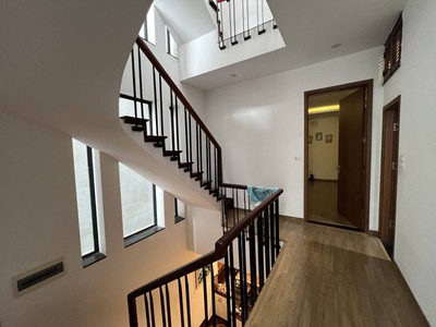 Phân Lô, Biệt Thự Phố Nguyễn Sơn, Bồ Đề, 125m2, MT6.5m, Ô Tô, Full đồ, Giá Rẻ 7