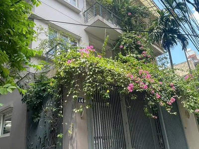 Phân Lô, Biệt Thự Phố Nguyễn Sơn, Bồ Đề, 125m2, MT6.5m, Ô Tô, Full đồ, Giá Rẻ 0