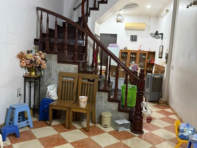 Cho thuê nhà riêng Trần Duy Hưng quận Cầu Giấy 50m x 5T, 6PN4VS giá 20TR, 20m ra phố 0