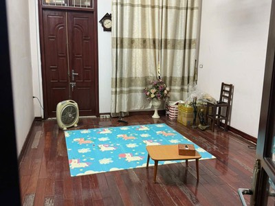 Cho thuê nhà riêng Trần Duy Hưng quận Cầu Giấy 50m x 5T, 6PN4VS giá 20TR, 20m ra phố 2