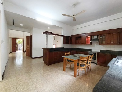 Cho thuê biệt thự sân vườn hồ bơi phường An Khánh Quận 2 5