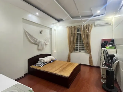 Mặt ngõ Trần Duy Hưng 55m2 5 tầng mặt tiền 3.3m giá 13.5 tỷ 0
