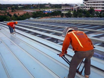 Làm mái tôn có phải xin phép không    Những điều bạn cần biết 0