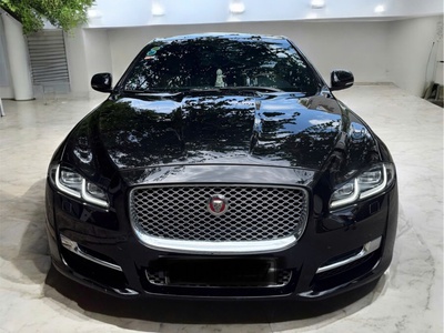 Bán xe Jagiuar XJL 2016 Màu Đen 2