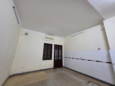 Giảm gần 3 tỷ Chủ Cần bán gấp siêu phẩm phân lô Trung Kính 105m2, 6T, ô tô 2
