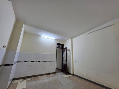 Giảm gần 3 tỷ Chủ Cần bán gấp siêu phẩm phân lô Trung Kính 105m2, 6T, ô tô 3