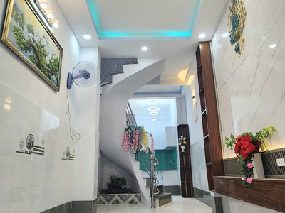Nhà 4 tầng nở hậu, hẻm thông đường tùng thiện vương, p13q8. giá 4,85 tỷ tl 0