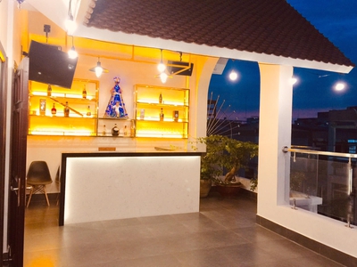 Chính chủ gửi bán nhà võng thị   lô góc 2 mặt thoáng, gần hồ tây, giá 31 tỷ 3
