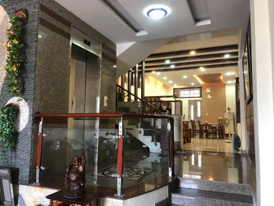 Mt đường 2 tháng 9 view khu tượng đài, 125m2, 5 tầng, móng 9 tầng, thang máy, 2