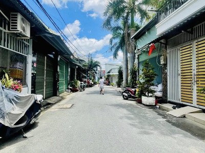 Bán nhà tân quý, tân phú   đường 7m thông   64m   4x16     chỉ 6.x tỷ 2