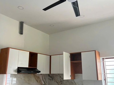 Căn nhà giá rẻ hơn căn hộ dành cho cặp vợ chồng mới ra riêng. nhà cấp 4 mới toang, lương đình của 1