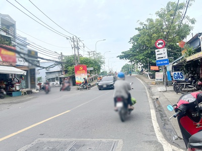Nhà góc 2 tầng mặt tiền phạm thế hiển ngay green river p6q8 . giá: 5.7 tỷ 4
