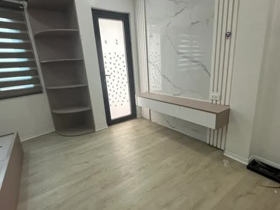 Nhà đẹp ô tô đỗ cửa phố nguyễn văn linh 32m2 x 4 tầng 7.2 tỷ long biên-hà nội. 2