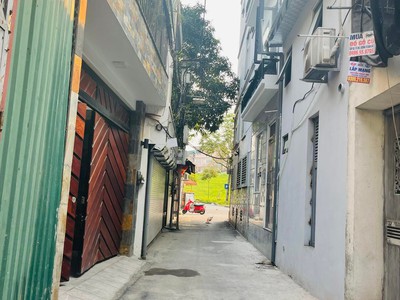 Rẻ hiếm có, Đất Ngõ 186 Ngọc THụy, Long Biên, 50m2, MT6m, Phân Lô, Ô Tô, Nhỉnh 7 Tỷ 3