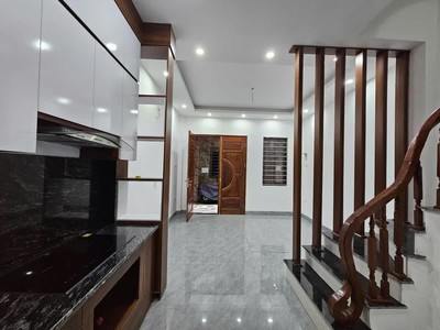 Nhà mới đẹp ngọc thụy 30m2  5 tầng 6.95 tỷ long biên hà nội 2