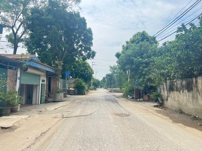 Tôi cần tiền đáo hạn ngân hàng nên bán gấp 83m tại Hòa Lạc mà chỉ hơn 1 tỷ 1