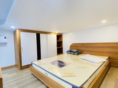 Toà căn hộ  sát lê đình lý đường 5m, gần nguyễn văn linh, 170m2, 6 tầng, hiện đại, thu 1.8 tỷ/ năm 4