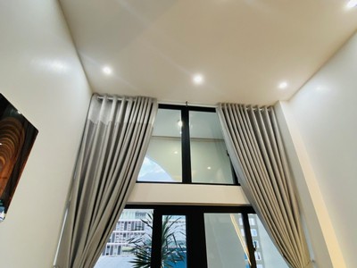 Toà căn hộ  sát lê đình lý đường 5m, gần nguyễn văn linh, 170m2, 6 tầng, hiện đại, thu 1.8 tỷ/ năm 2