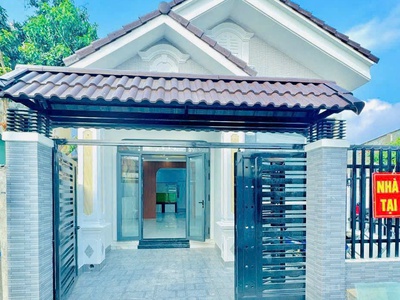 Bán gấp nhà 6,5x20 , sân oto, đường oto, gần kdc tân phong, chỉ 3,1 tỷ 0