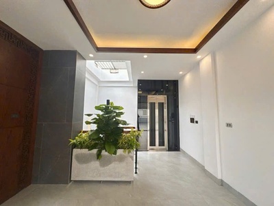 Nhà mới ô tô thang máy ngọc thụy long biên 3