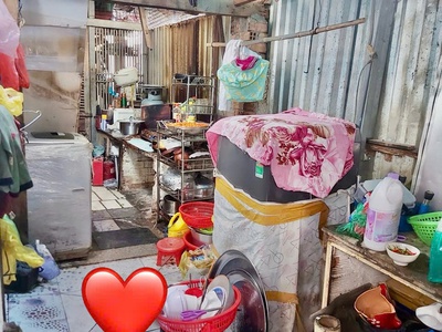 Bán nhà nát Nguyễn Thiện Thuật 2 mặt hẻm xe hơi. Q3. Giá 5tỷ9. DT 60m2 3